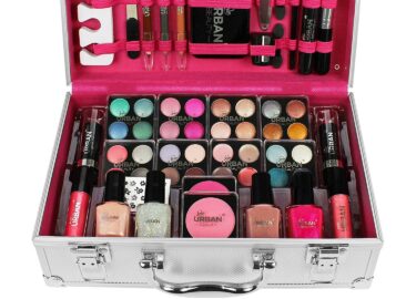 Love Urban Beauty Vanity Case Cosmetic Beauty Travel Carry Box Gift Set 60 Piece